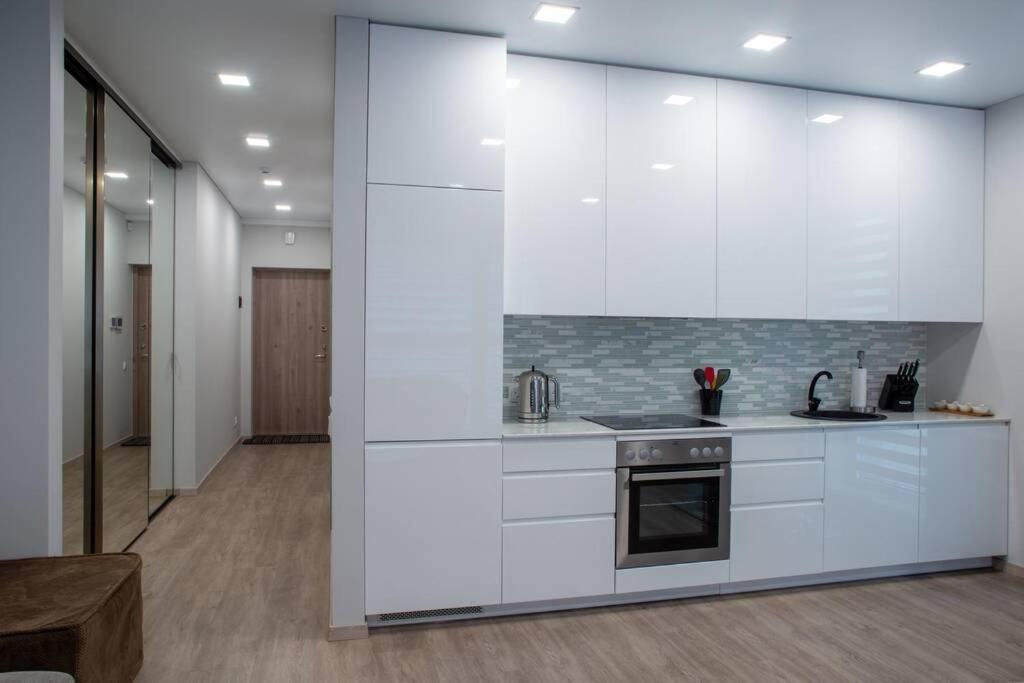 Luxurious Oak Park Apartment By Polo Apartments Kaunas Exteriér fotografie