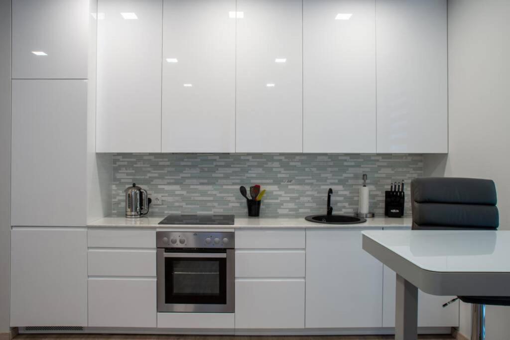 Luxurious Oak Park Apartment By Polo Apartments Kaunas Exteriér fotografie
